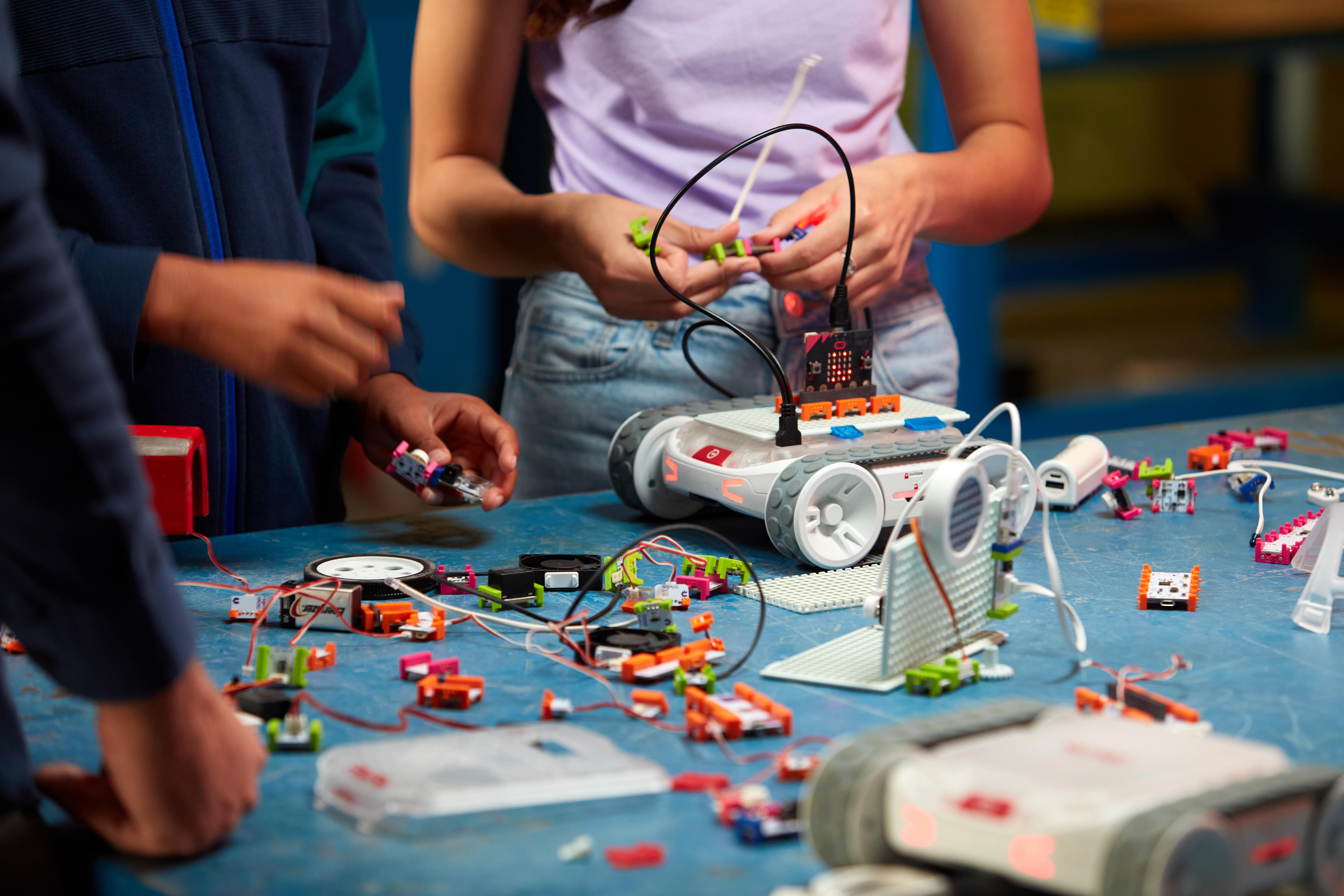 785633_sphero_rvr__17-min