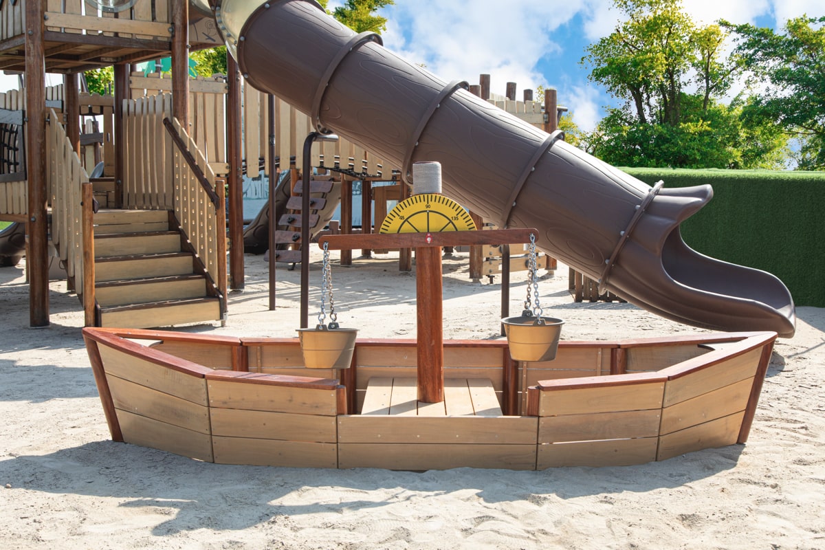 Wisdom Outdoor Spielhaus “Boot” hw1-s277-e_11-min