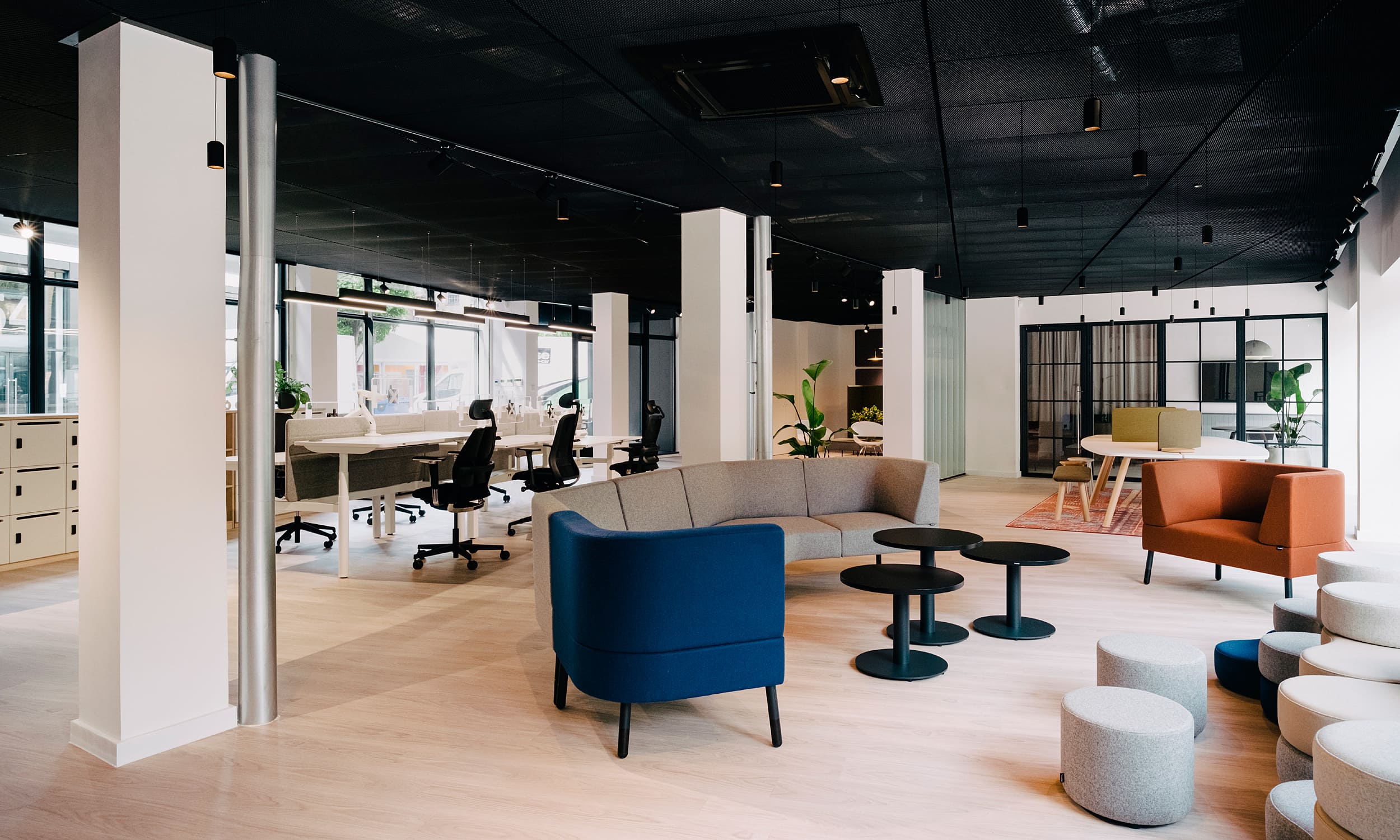 showroom-london-102-5234_2500x1500