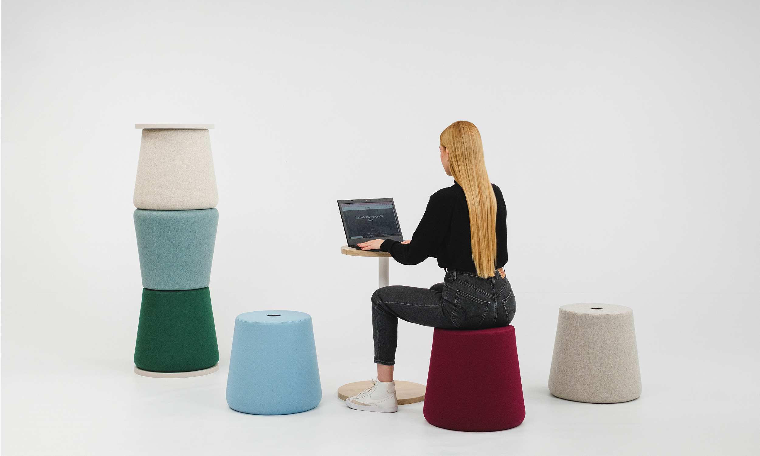 versi-pouffes-nowy-styl-arrangement-2-24137_2500x1500