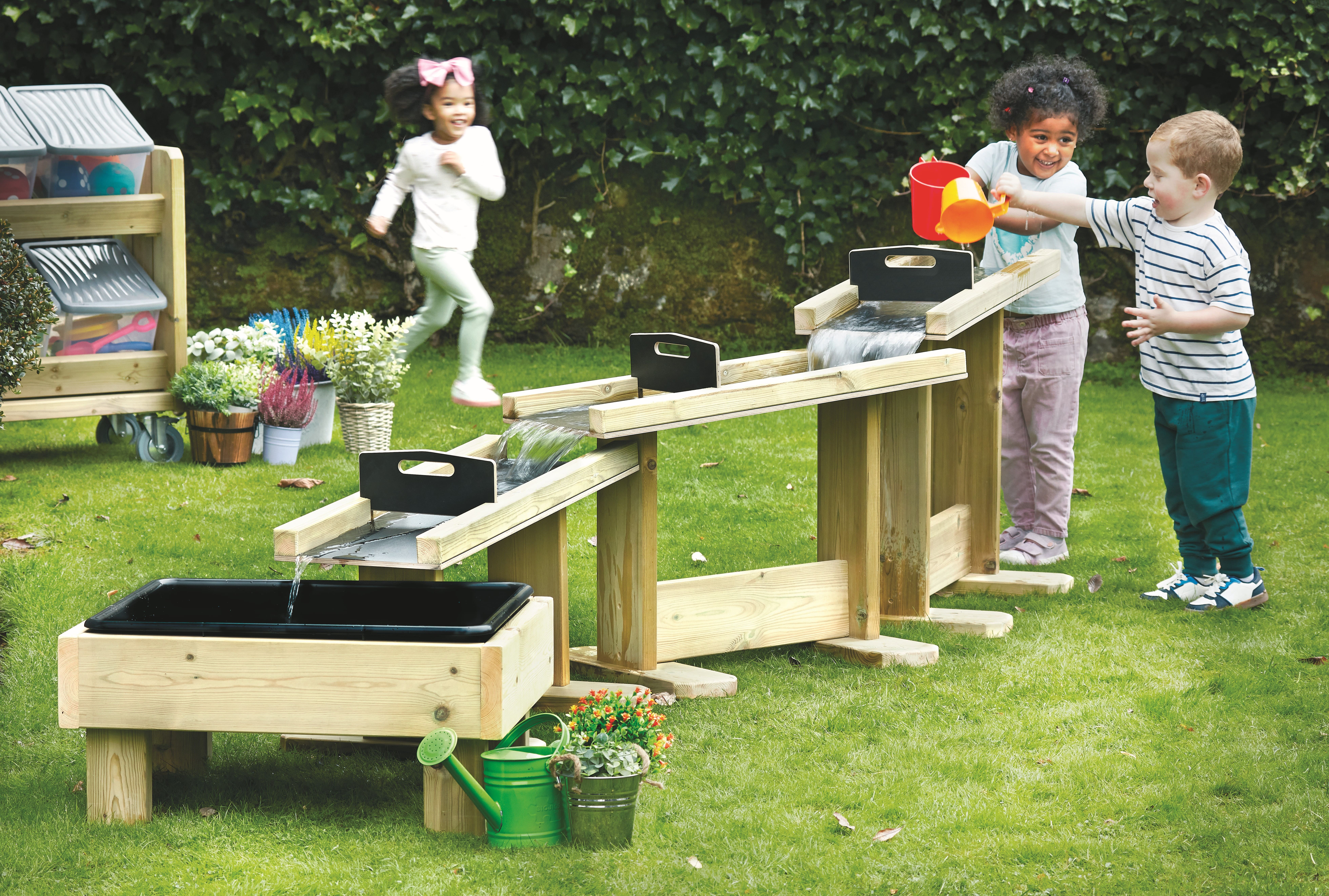 dr148-millhouse-outdoors-water-chanelling-set-lifestyle_cmyk