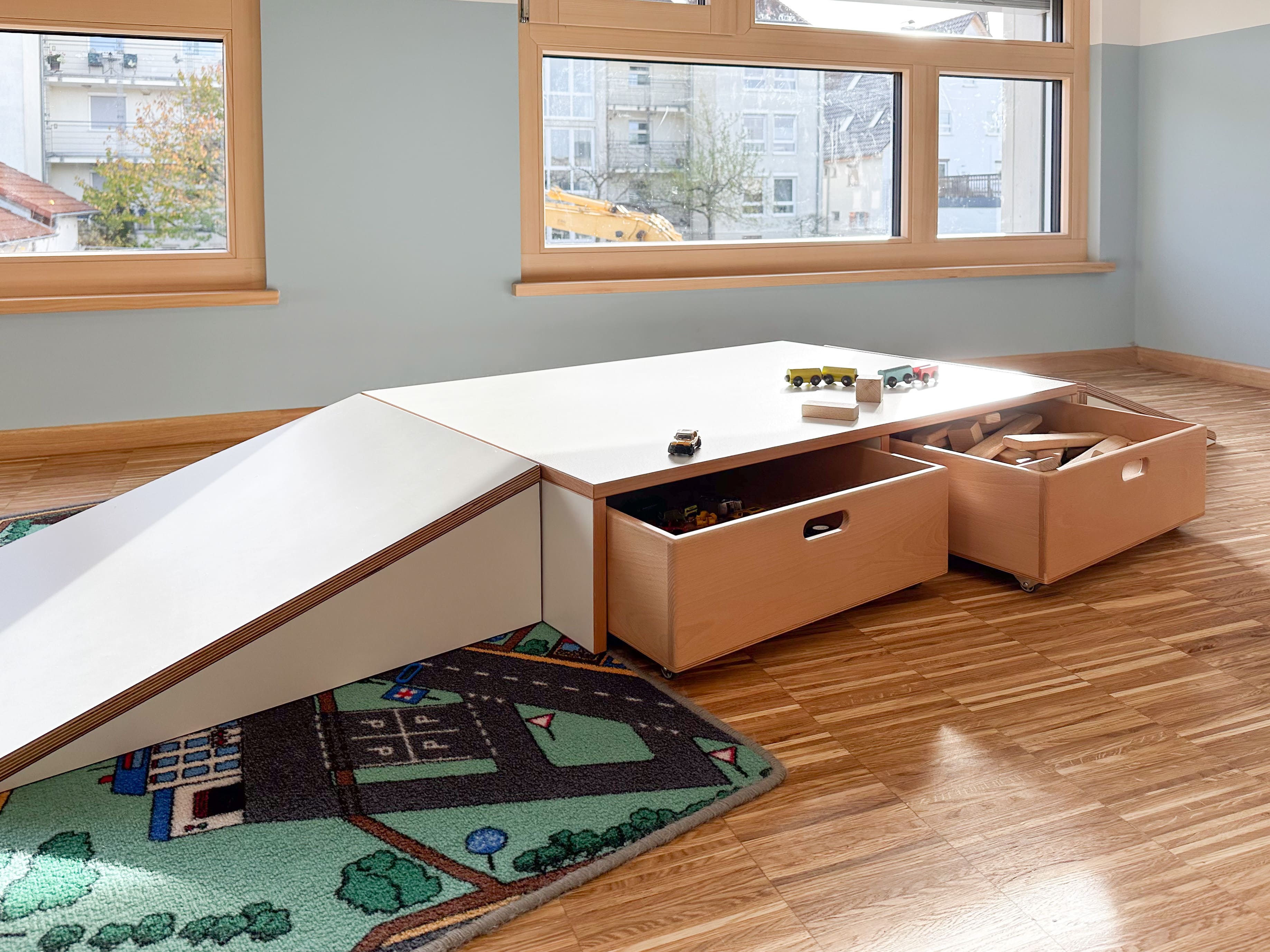 10-doppelpodest-rampe