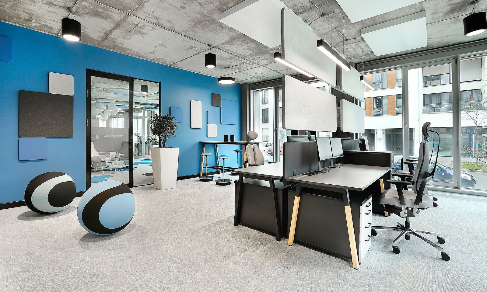 dusseldorf-showroom-107-4215_1600x960