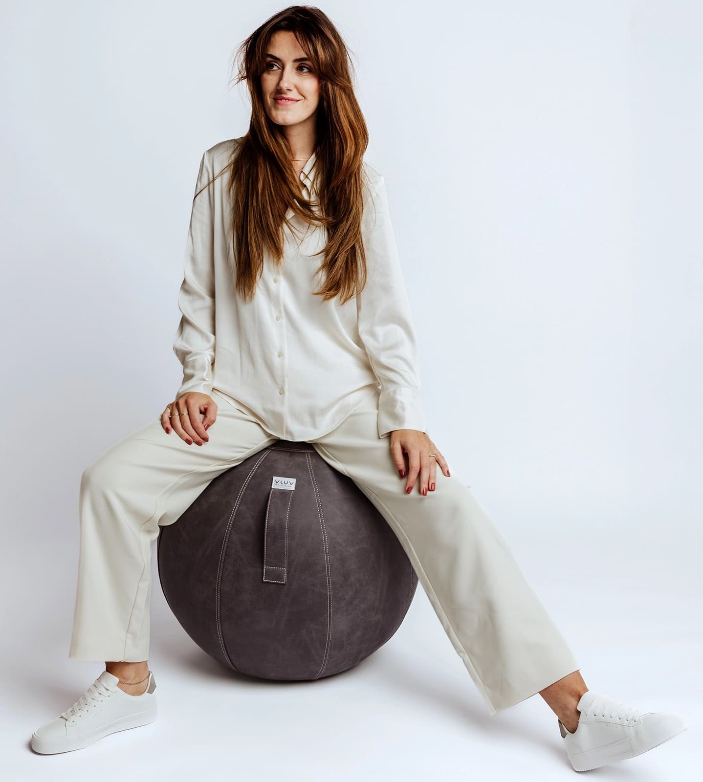 sbv-011.65dg_bol_vega_dark_grey_60-65_model_03