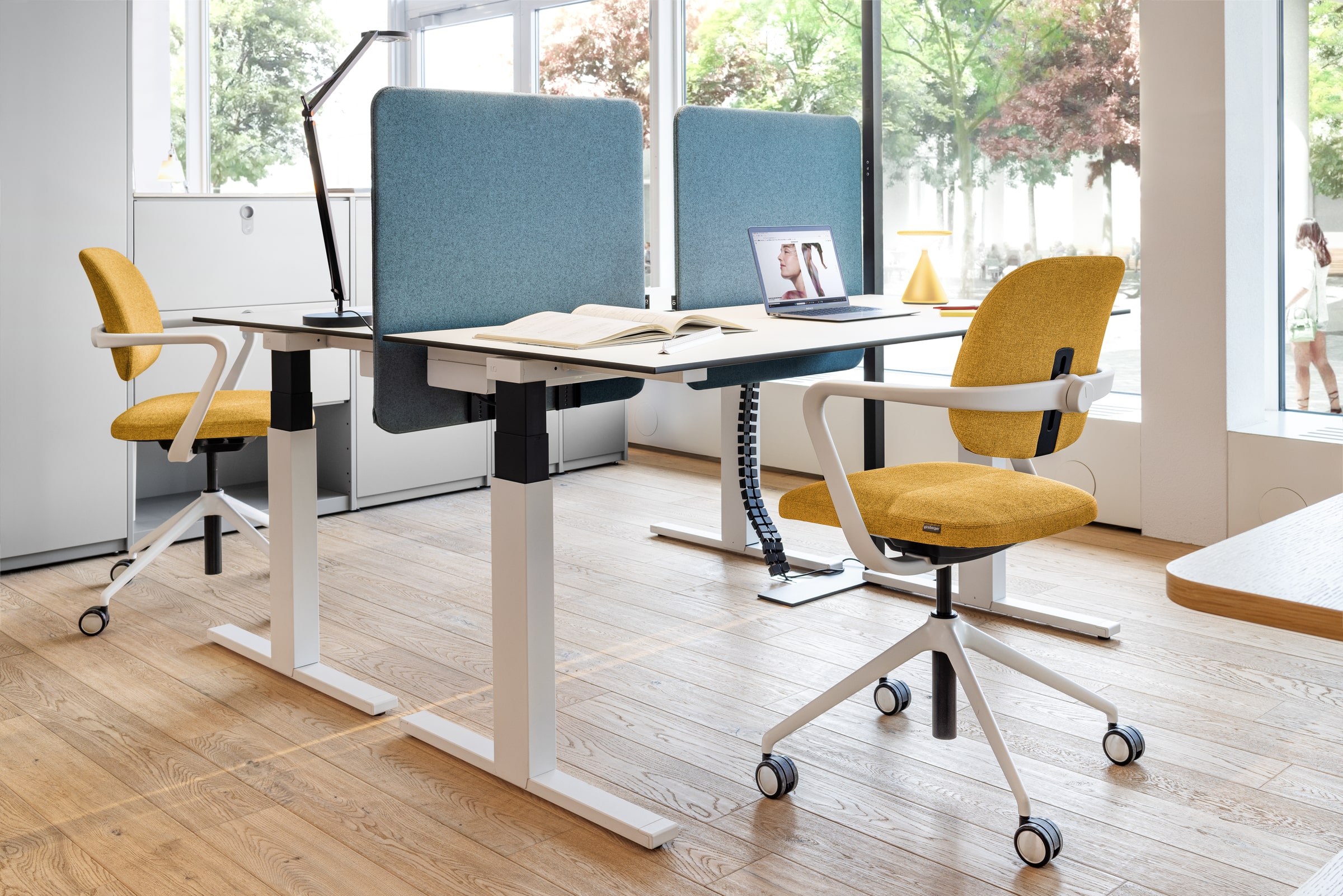 ategra_4fuss_hv_rollen_uni_l_20240130_2b-min