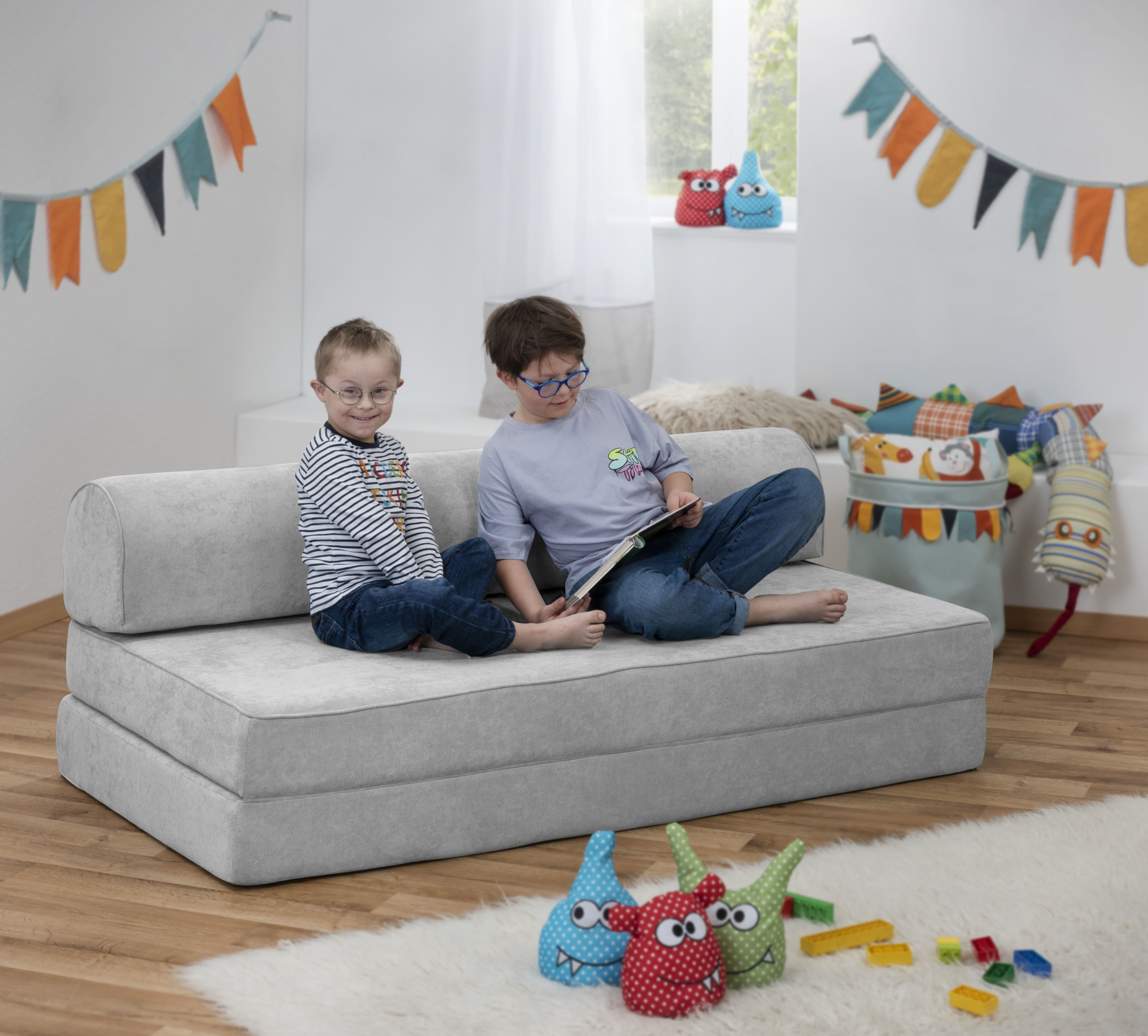 cosmos-30-faltsofa-160-hellgrau1600134-ambiente-03