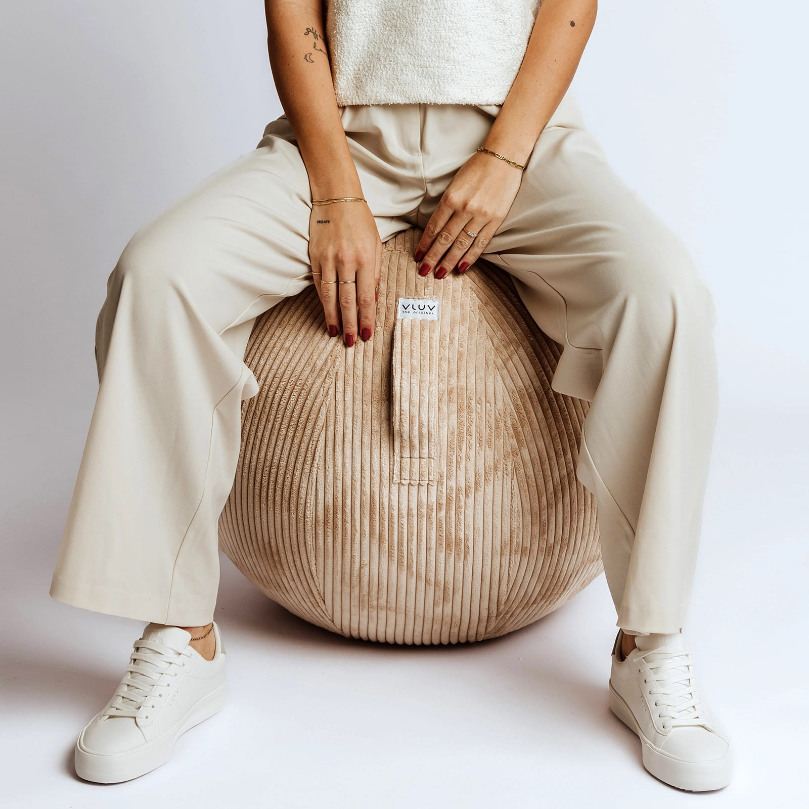 sbv-012.65be_bol_vlip_beige_60-65_model_02